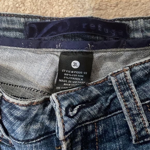 Jeans - Picture 3 of 4